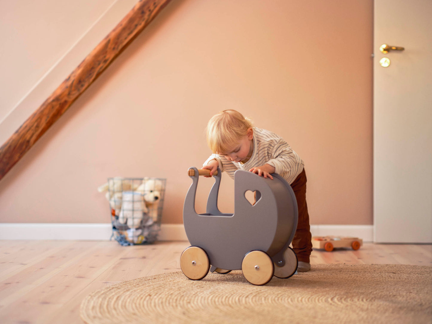 Luxury doll stroller brown